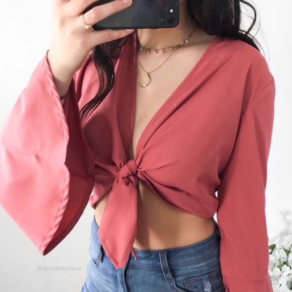 rose pink front tie bell sleeve crop top - Picture 3 of 4